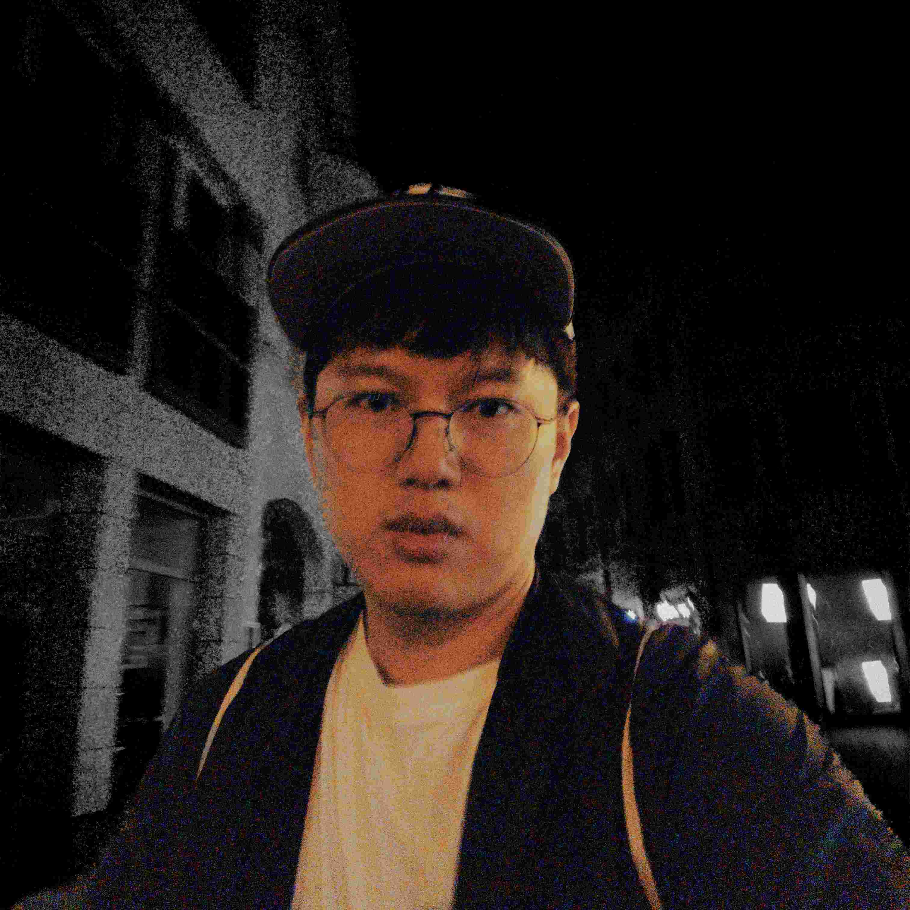 Qingyu Zhao